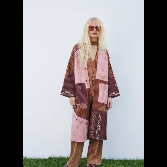 💥 4/25 HOST PICK 🥳🎉 NEW Zara Embroidered Patchwork Kimono - Picture 2 of 9